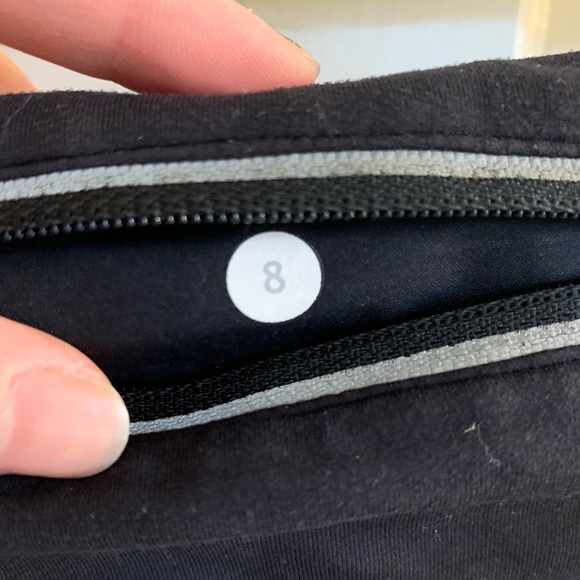 LULULEMON black Speed Up shorts - Picture 11 of 15